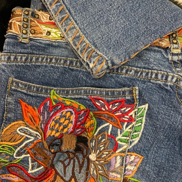 Basil and Maude embroidered and studded Y2K vintage lowrise bootcut jeans - Picture 5 of 6